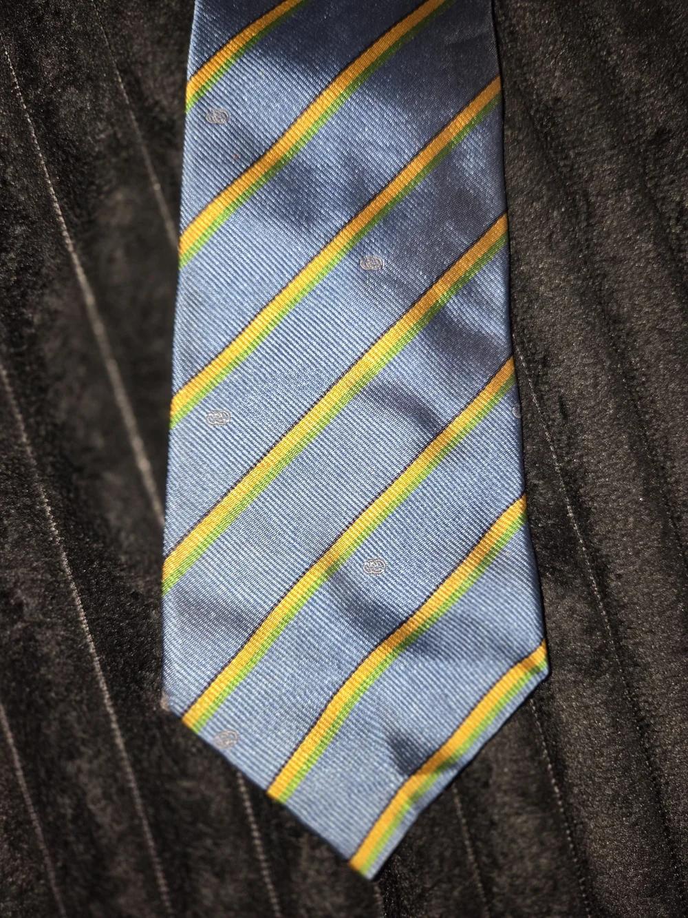 Vintage Gucci Blue Tie with Yellow Diagonal Stripes